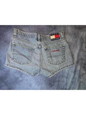 Vintage tommy hilfiger shorts